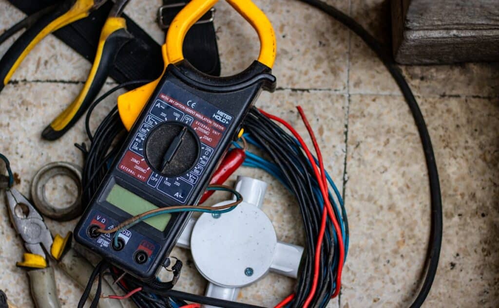 Meranie elektrických parametrov pri odbornej prehliadke ERIMEX